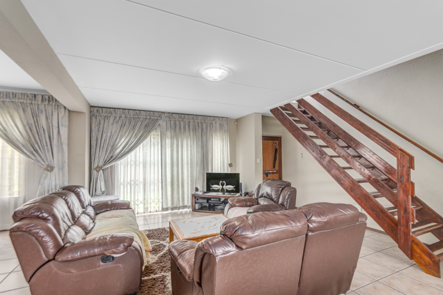 To Let 3 Bedroom Property for Rent in Sundowner Gauteng