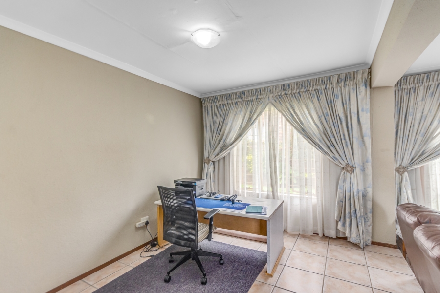 To Let 3 Bedroom Property for Rent in Sundowner Gauteng