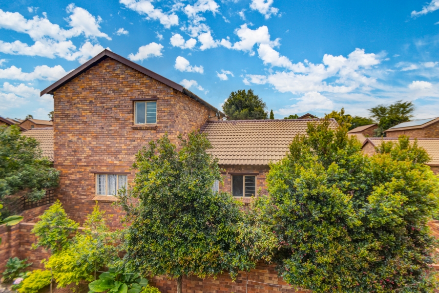 To Let 3 Bedroom Property for Rent in Sundowner Gauteng