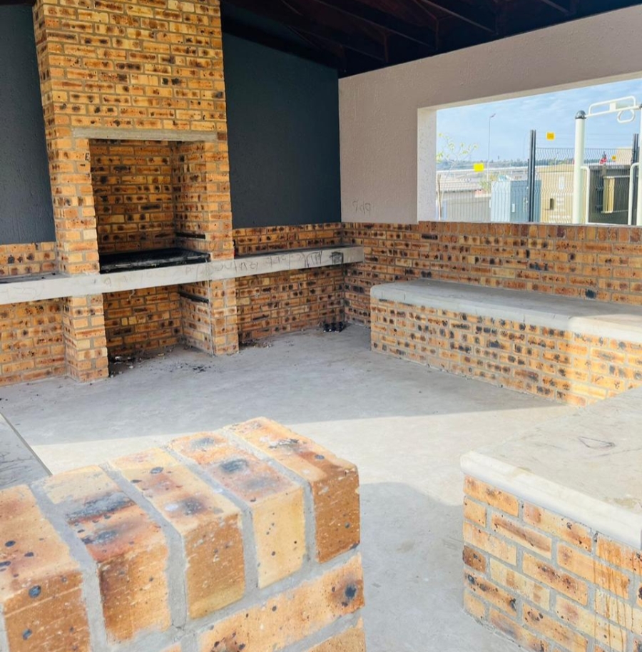 2 Bedroom Property for Sale in Fourways Gauteng