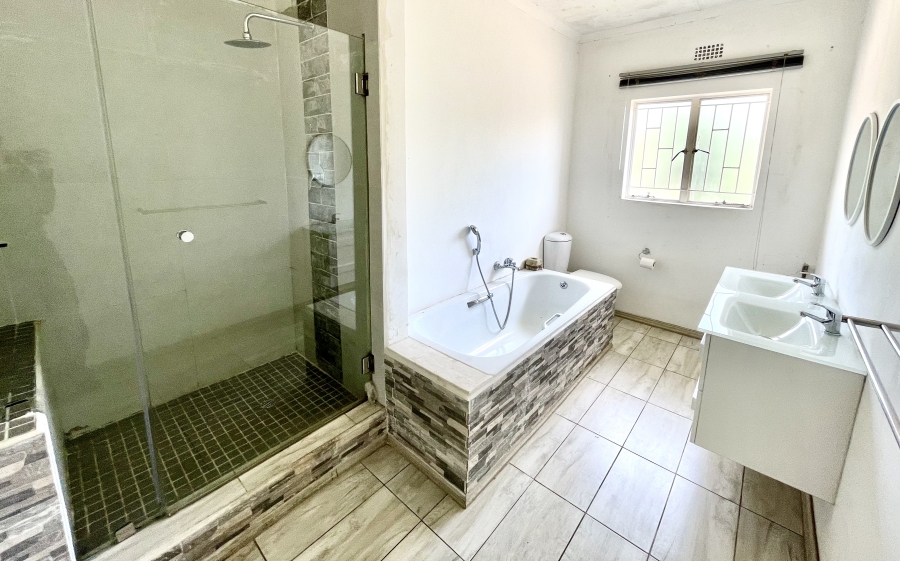 To Let 3 Bedroom Property for Rent in Bryanston Gauteng