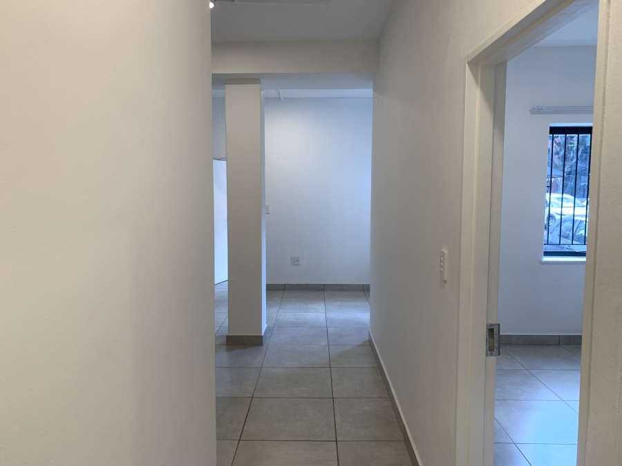 To Let 2 Bedroom Property for Rent in Illovo Gauteng