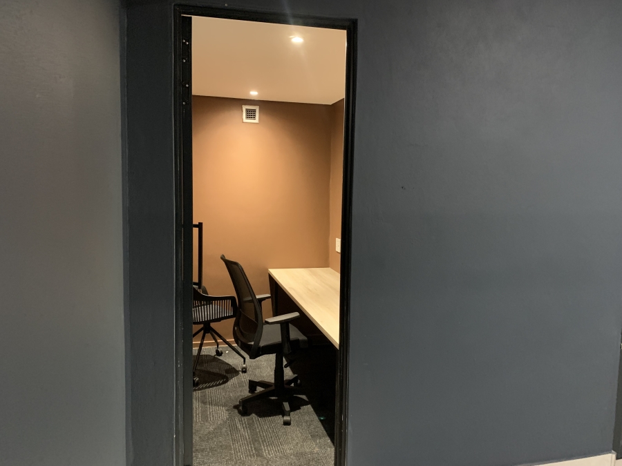 To Let 2 Bedroom Property for Rent in Illovo Gauteng