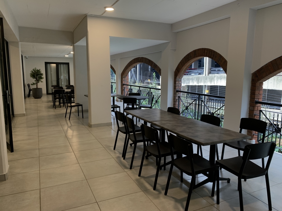 To Let 2 Bedroom Property for Rent in Illovo Gauteng