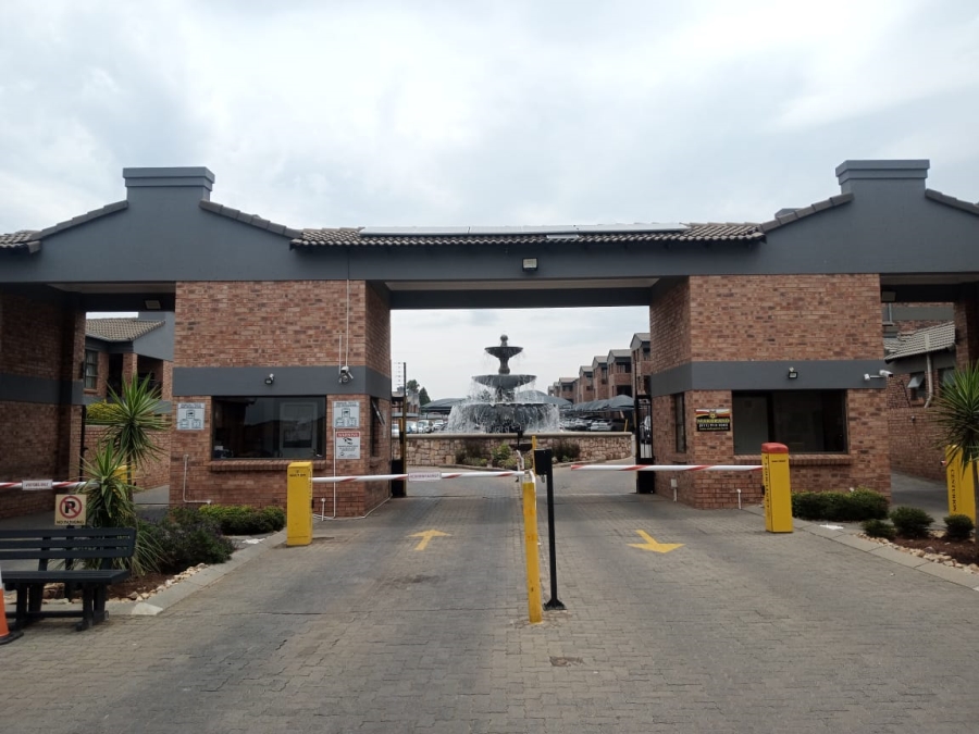 To Let 2 Bedroom Property for Rent in Ravenswood Gauteng