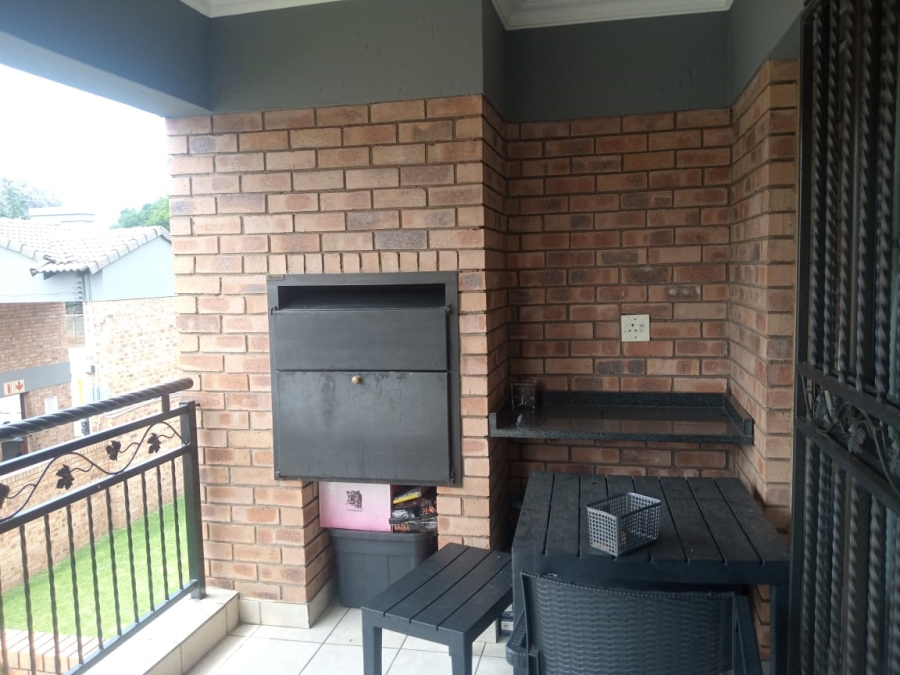 To Let 2 Bedroom Property for Rent in Ravenswood Gauteng