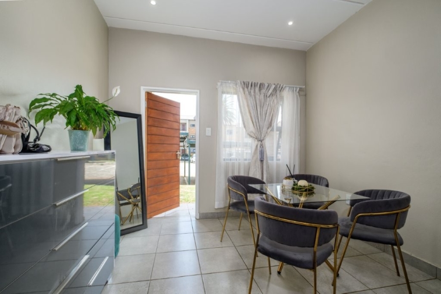 1 Bedroom Property for Sale in Bergbron Gauteng