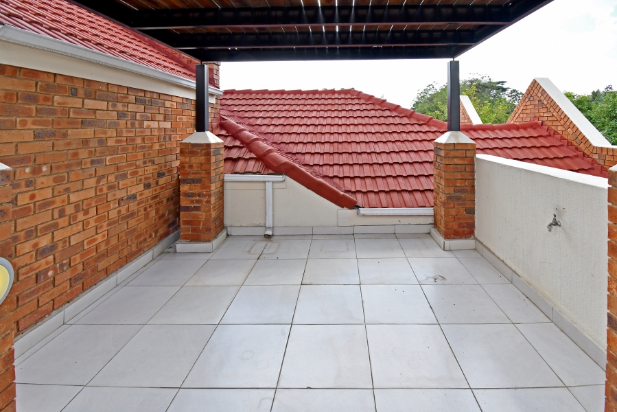 2 Bedroom Property for Sale in Morningside Gauteng