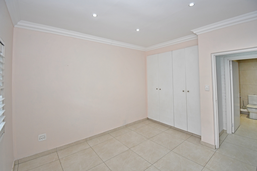 2 Bedroom Property for Sale in Morningside Gauteng