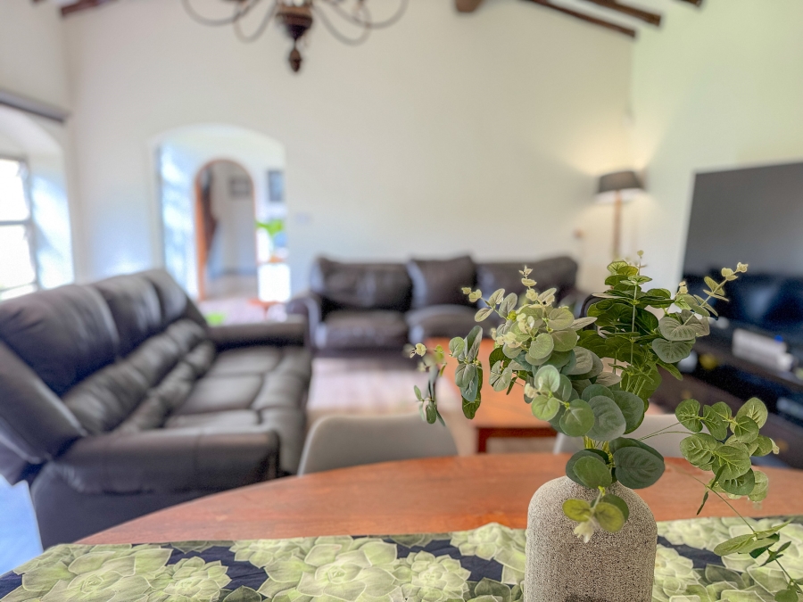 4 Bedroom Property for Sale in Rooihuiskraal Gauteng