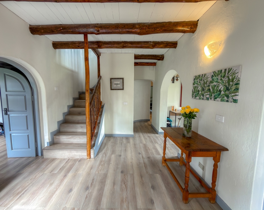 4 Bedroom Property for Sale in Rooihuiskraal Gauteng