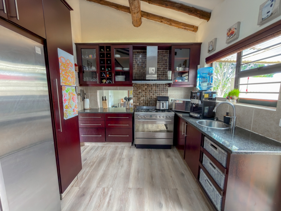 4 Bedroom Property for Sale in Rooihuiskraal Gauteng