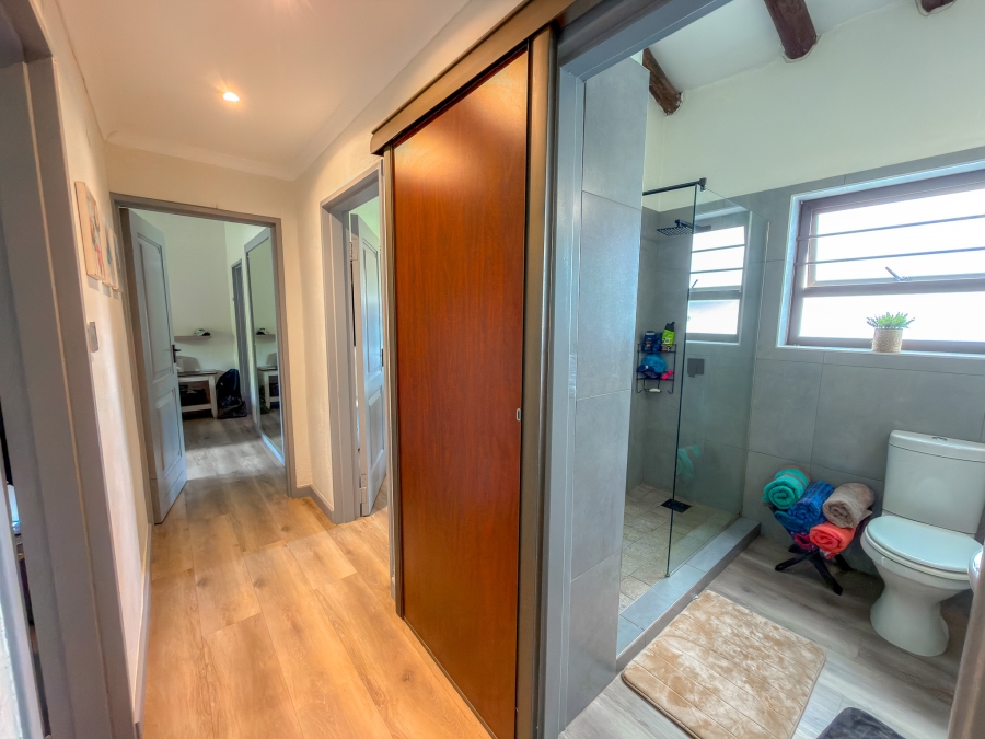 4 Bedroom Property for Sale in Rooihuiskraal Gauteng