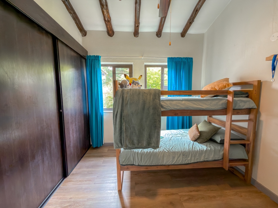 4 Bedroom Property for Sale in Rooihuiskraal Gauteng