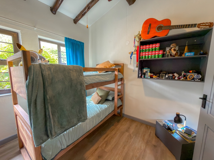 4 Bedroom Property for Sale in Rooihuiskraal Gauteng