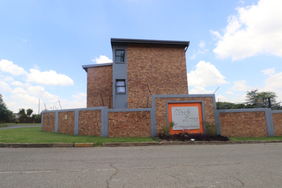 To Let 1 Bedroom Property for Rent in Birchleigh Gauteng