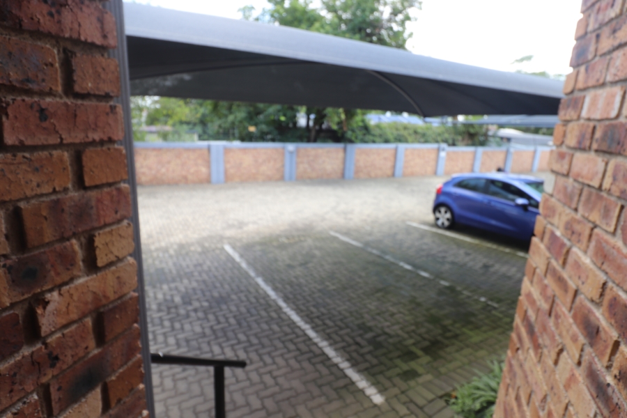 To Let 1 Bedroom Property for Rent in Birchleigh Gauteng