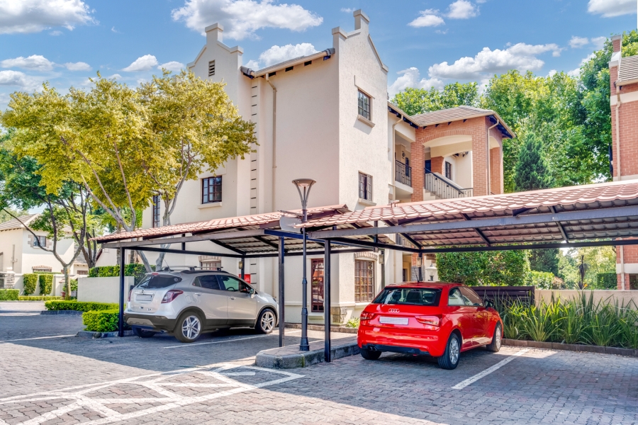 1 Bedroom Property for Sale in Lonehill Gauteng