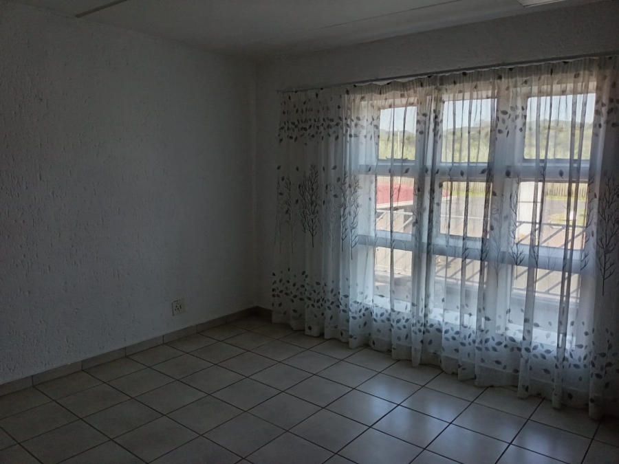 1 Bedroom Property for Sale in Mulbarton Gauteng