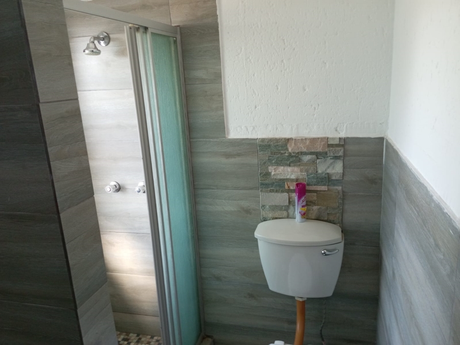 1 Bedroom Property for Sale in Mulbarton Gauteng