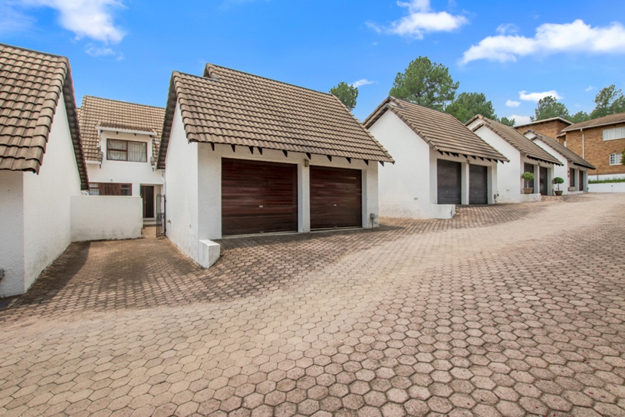 3 Bedroom Property for Sale in Bryanston Gauteng