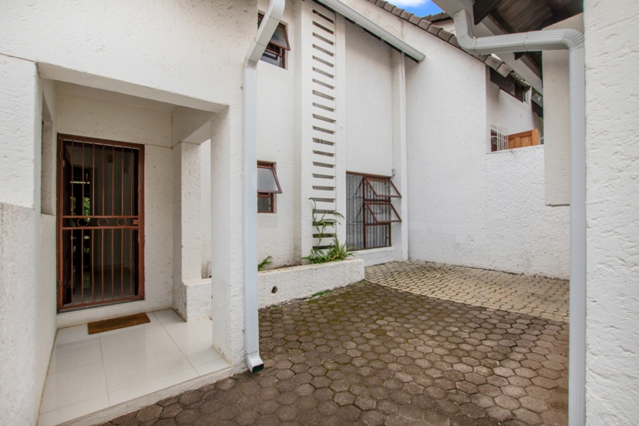 3 Bedroom Property for Sale in Bryanston Gauteng