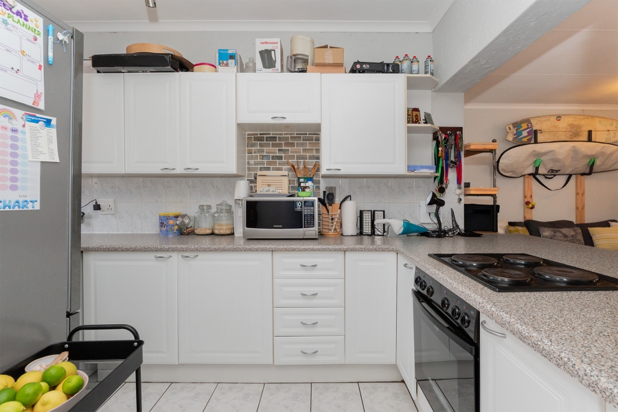 2 Bedroom Property for Sale in Farrarmere Gauteng