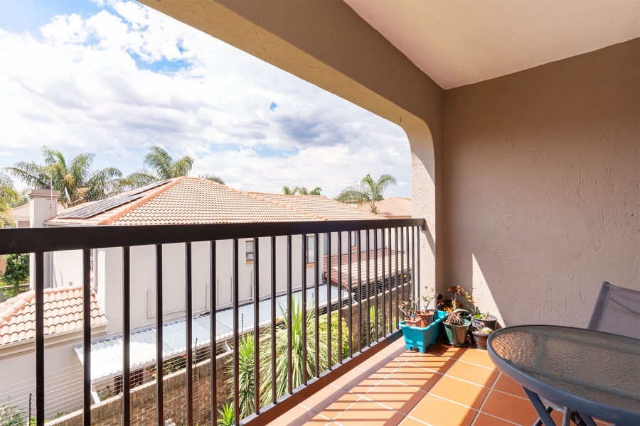 2 Bedroom Property for Sale in Farrarmere Gauteng