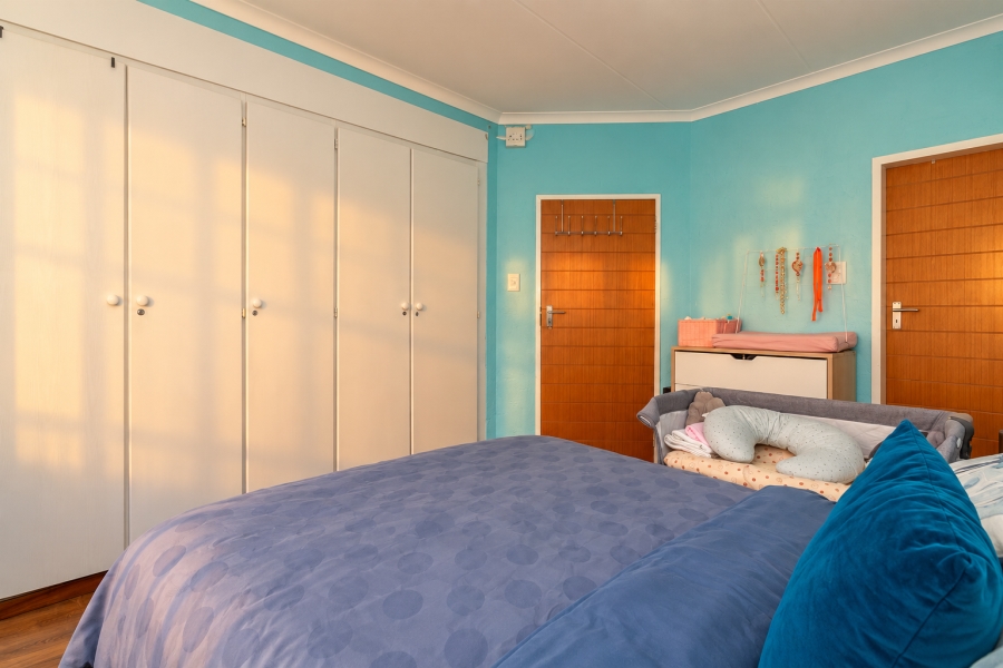 2 Bedroom Property for Sale in Farrarmere Gauteng