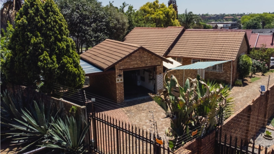 3 Bedroom Property for Sale in Eastleigh Gauteng