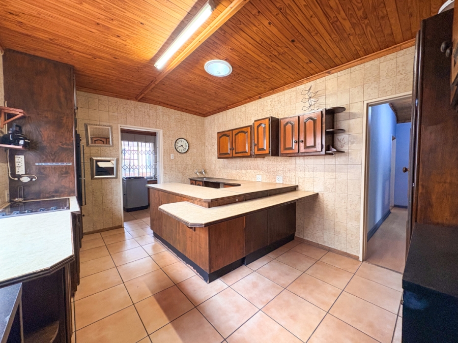 4 Bedroom Property for Sale in Wannenburghoogte Gauteng