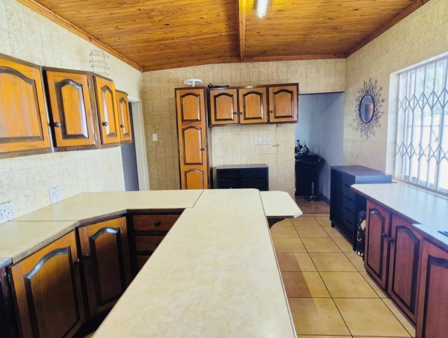 4 Bedroom Property for Sale in Wannenburghoogte Gauteng