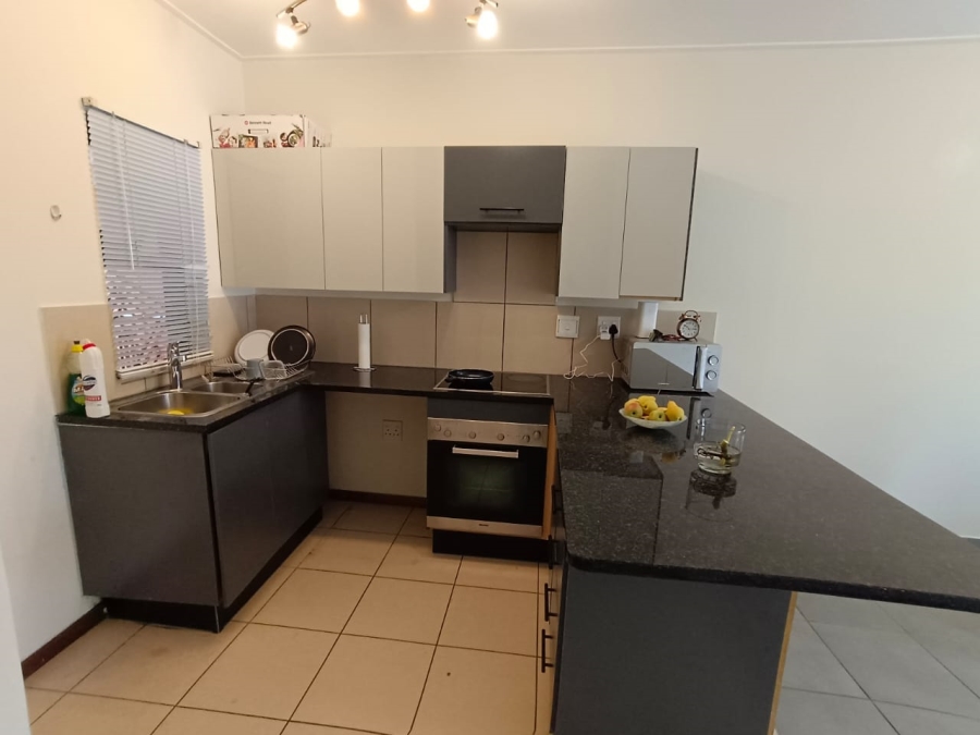 1 Bedroom Property for Sale in Jackal Creek Golf Estate Gauteng