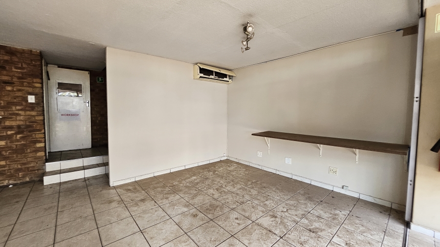 To Let commercial Property for Rent in Hennopspark Gauteng