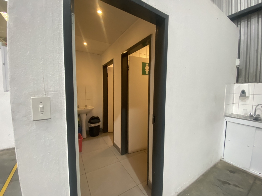 To Let commercial Property for Rent in Spartan Gauteng