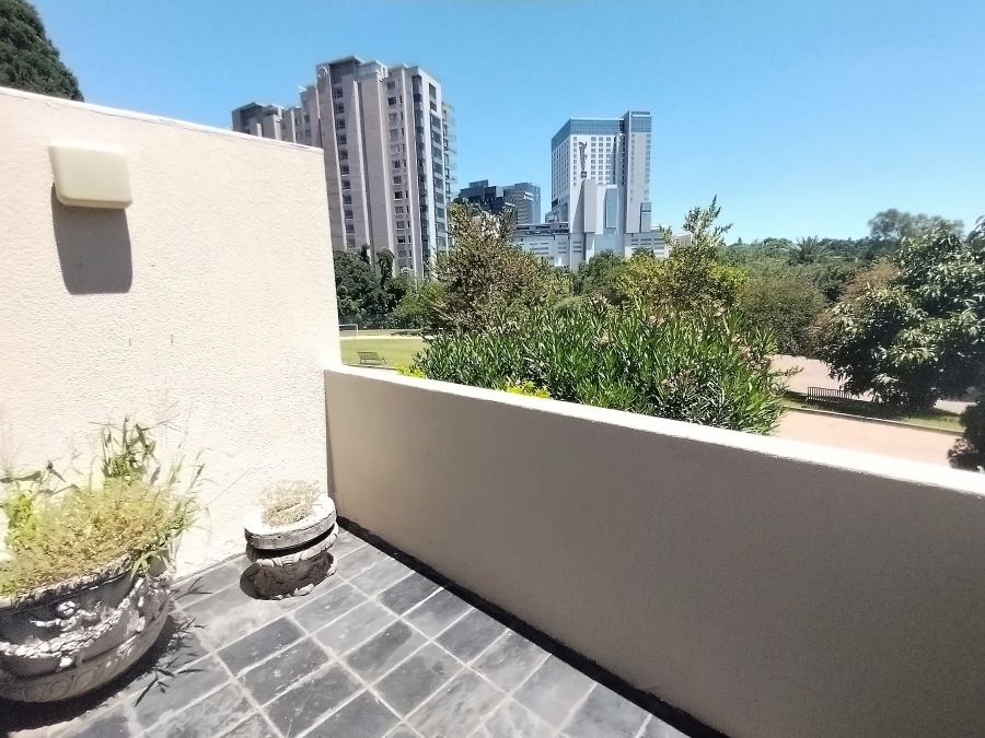 To Let 3 Bedroom Property for Rent in Sandown Gauteng
