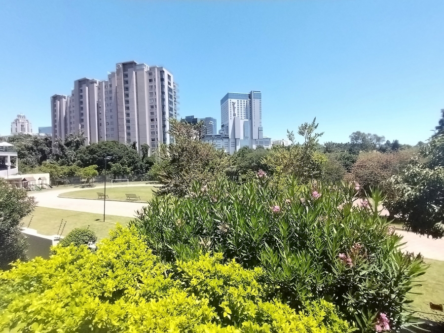 To Let 3 Bedroom Property for Rent in Sandown Gauteng