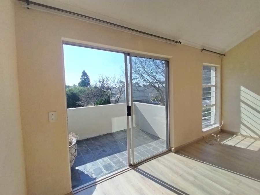 To Let 3 Bedroom Property for Rent in Sandown Gauteng