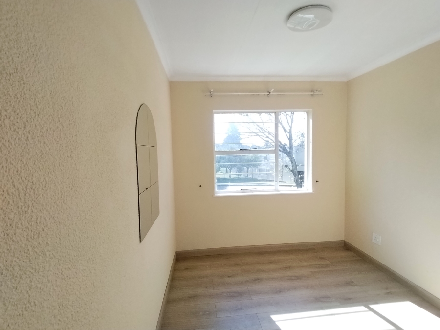 To Let 3 Bedroom Property for Rent in Sandown Gauteng