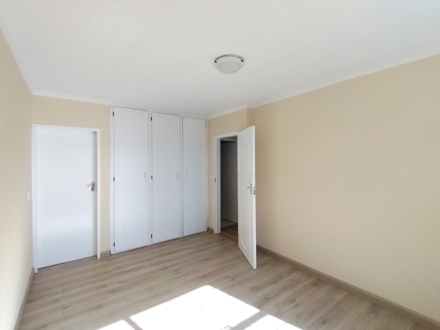 To Let 3 Bedroom Property for Rent in Sandown Gauteng