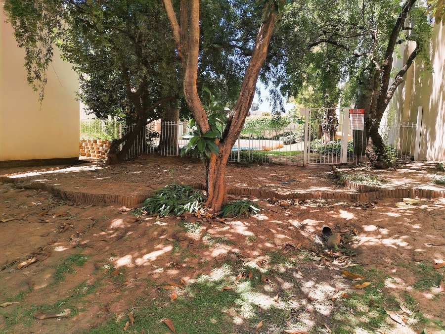 To Let 3 Bedroom Property for Rent in Sandown Gauteng