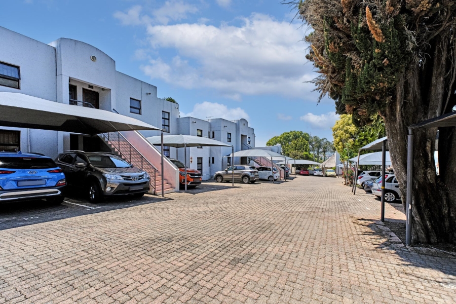 To Let 2 Bedroom Property for Rent in Paulshof Gauteng