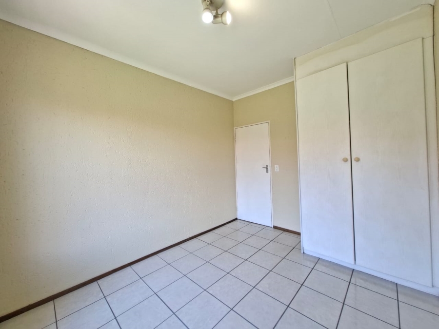 To Let 2 Bedroom Property for Rent in Kyalami Hills Gauteng