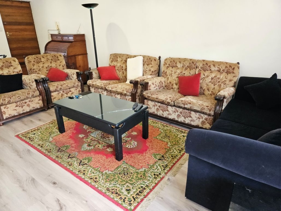 To Let 2 Bedroom Property for Rent in Sandown Gauteng