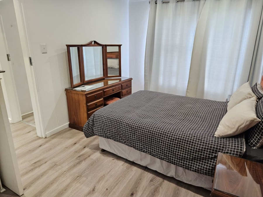 To Let 2 Bedroom Property for Rent in Sandown Gauteng