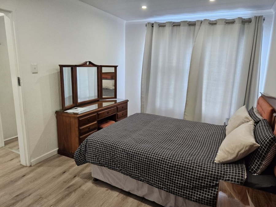 To Let 2 Bedroom Property for Rent in Sandown Gauteng