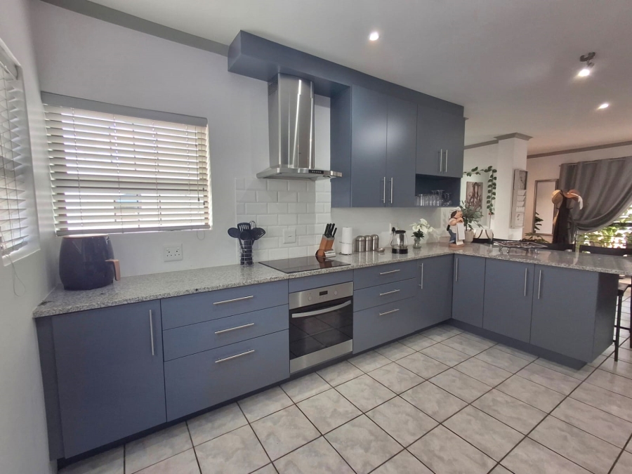 2 Bedroom Property for Sale in Beyers Park Gauteng