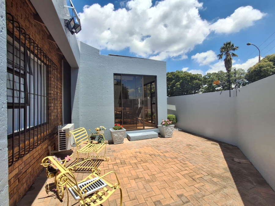 2 Bedroom Property for Sale in Beyers Park Gauteng