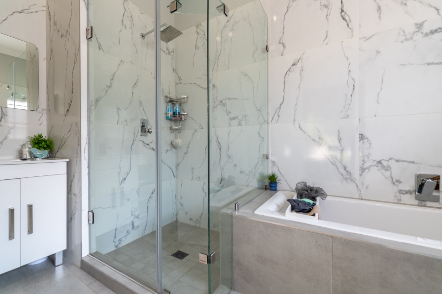 3 Bedroom Property for Sale in North Riding Gauteng