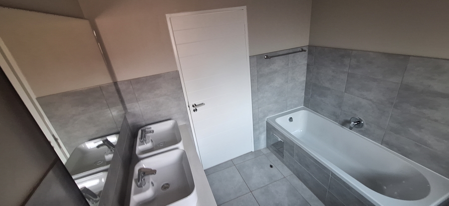 To Let 2 Bedroom Property for Rent in Olympus AH Gauteng